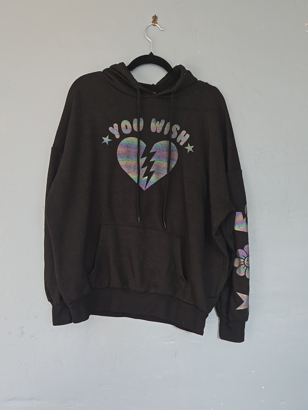 Black Women's Graphic Hoodie Sweater with Iridescent Heart